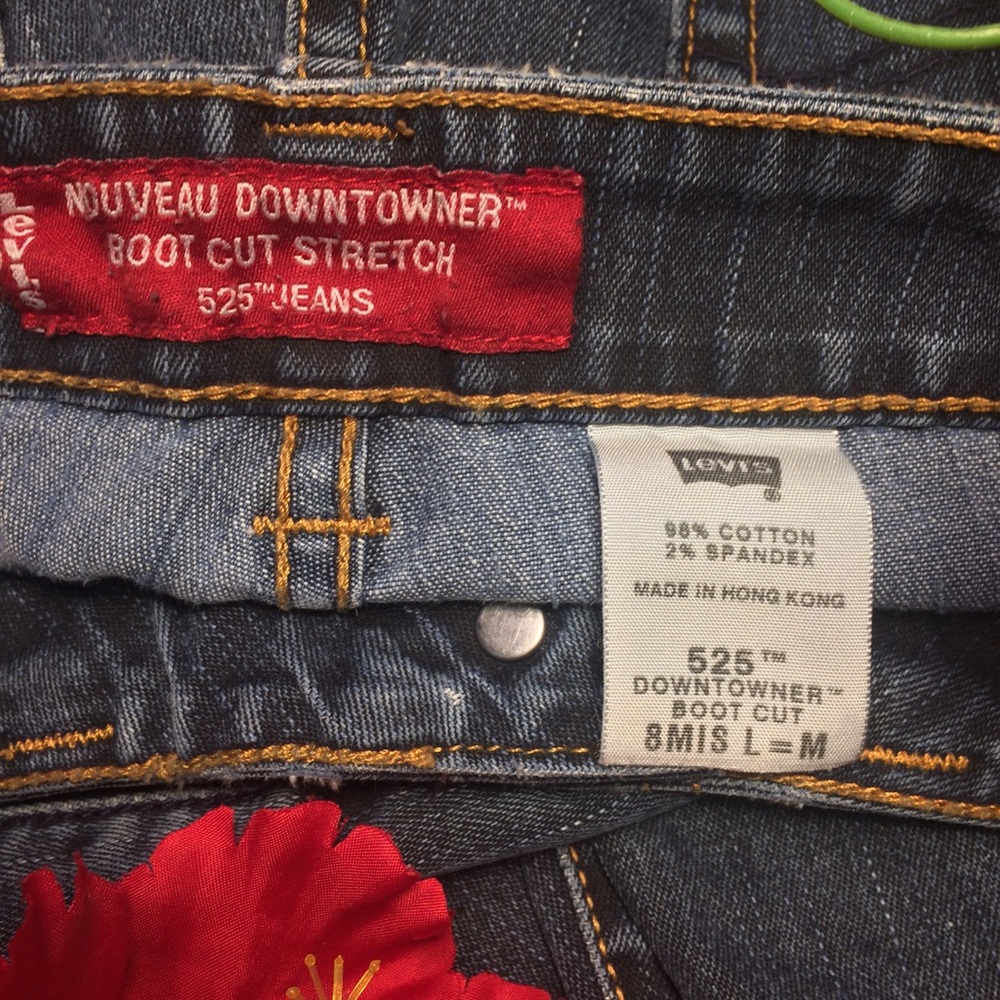 Levis Nouveau Downtowner Boot Cut Stretch 525jeans